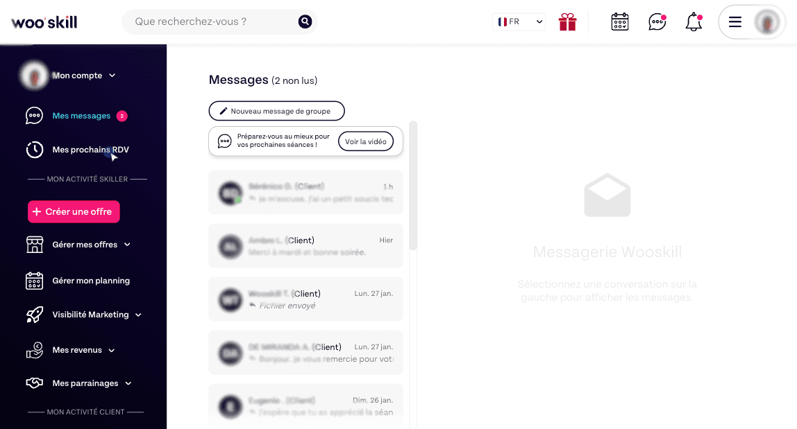 Interface affichant la messagerie avant qu'une conversation ne soit sélectionnée